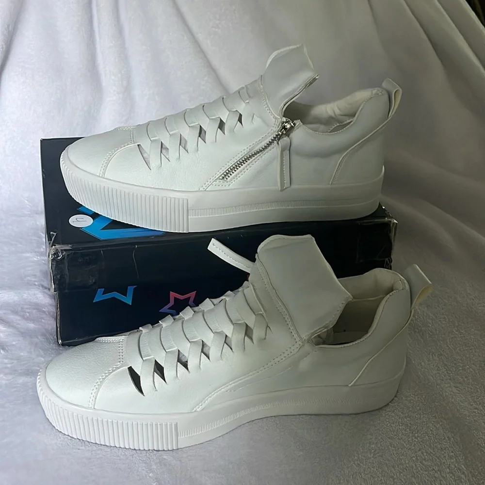 NIB cute to the core slit platform sneaker women’s 10